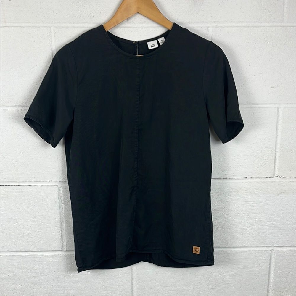 Tentree women’s Langford SS black short sleeve shirt size S